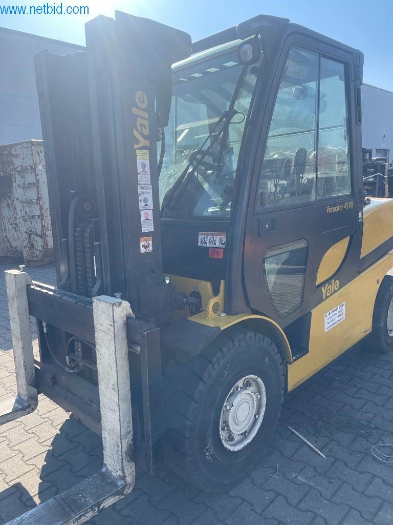 Maschinen zur Veredelung und Herstellung von Textilien-3