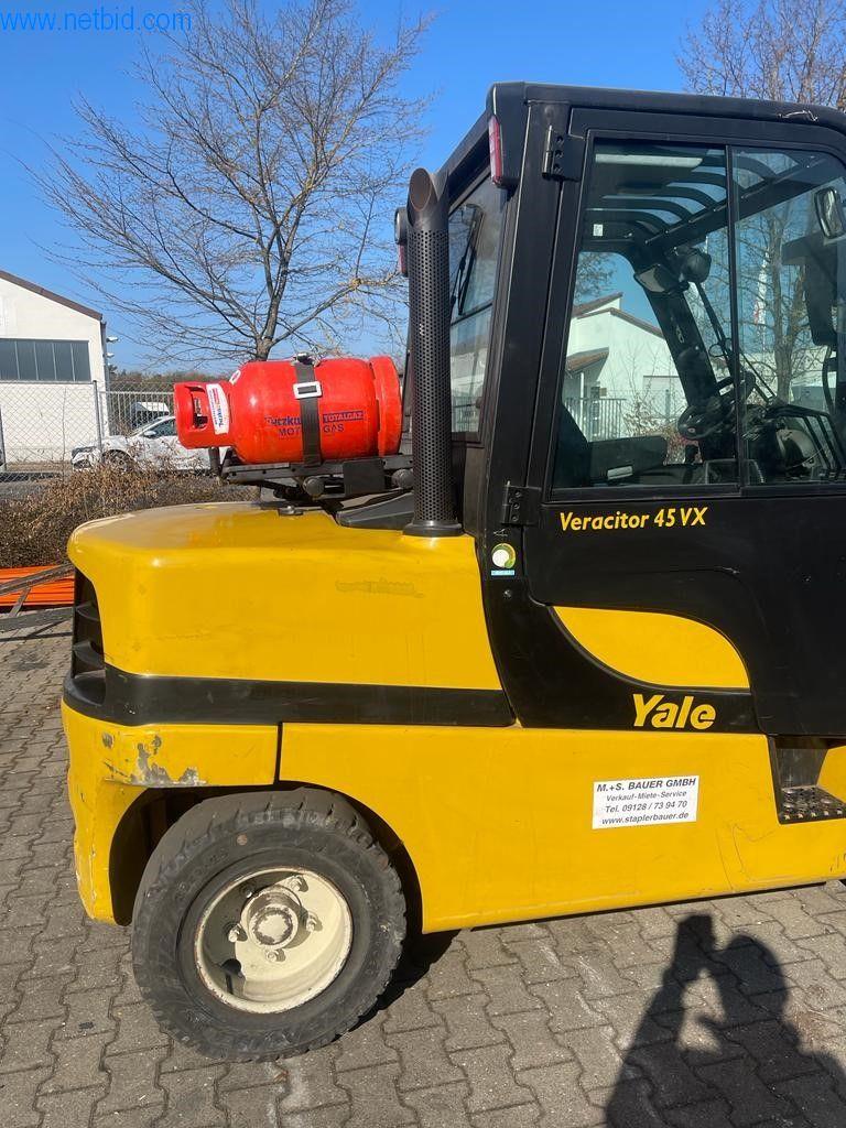 Maschinen zur Veredelung und Herstellung von Textilien-7