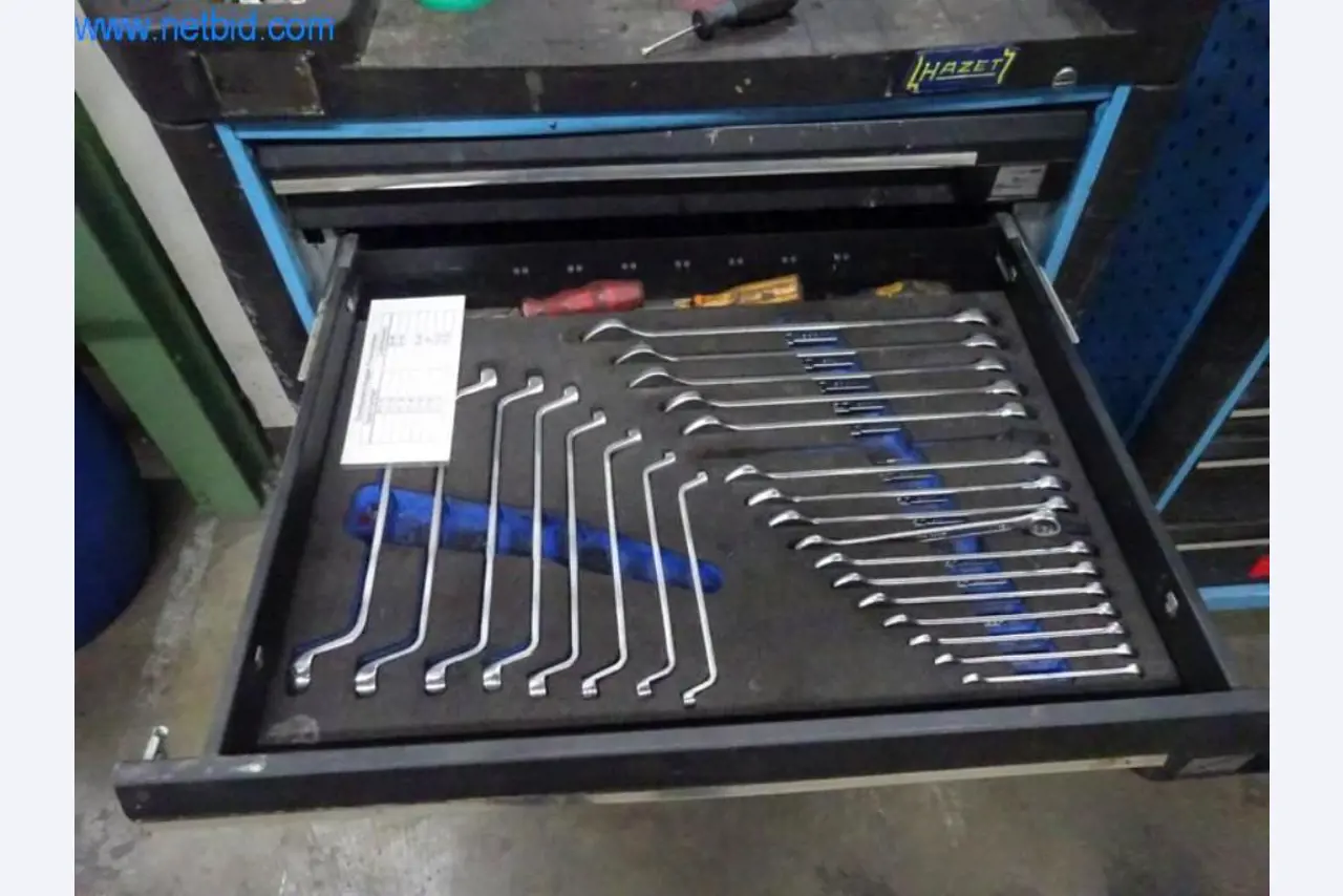 Maschinen zur Veredelung und Herstellung von Textilien-2