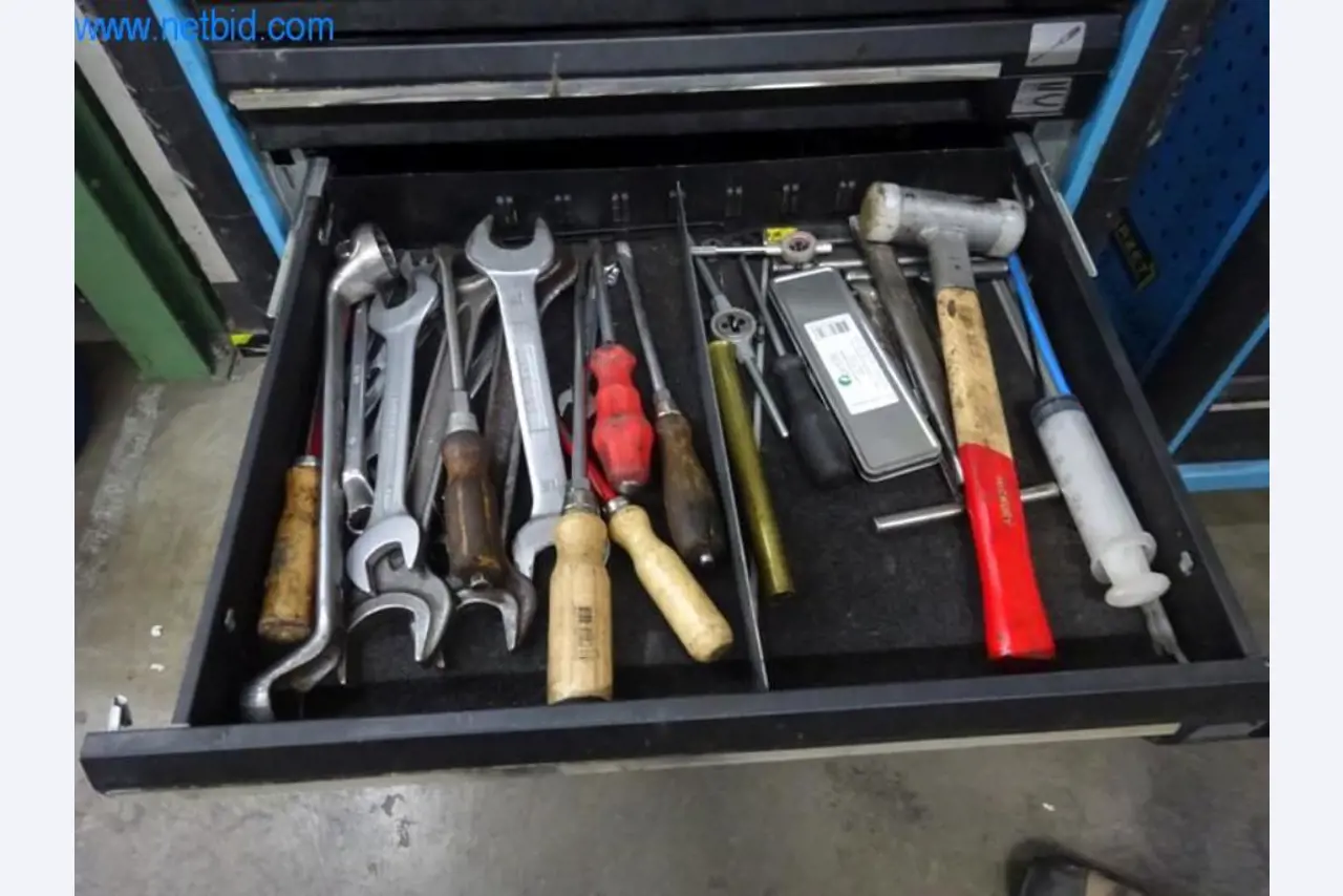 Maschinen zur Veredelung und Herstellung von Textilien-5