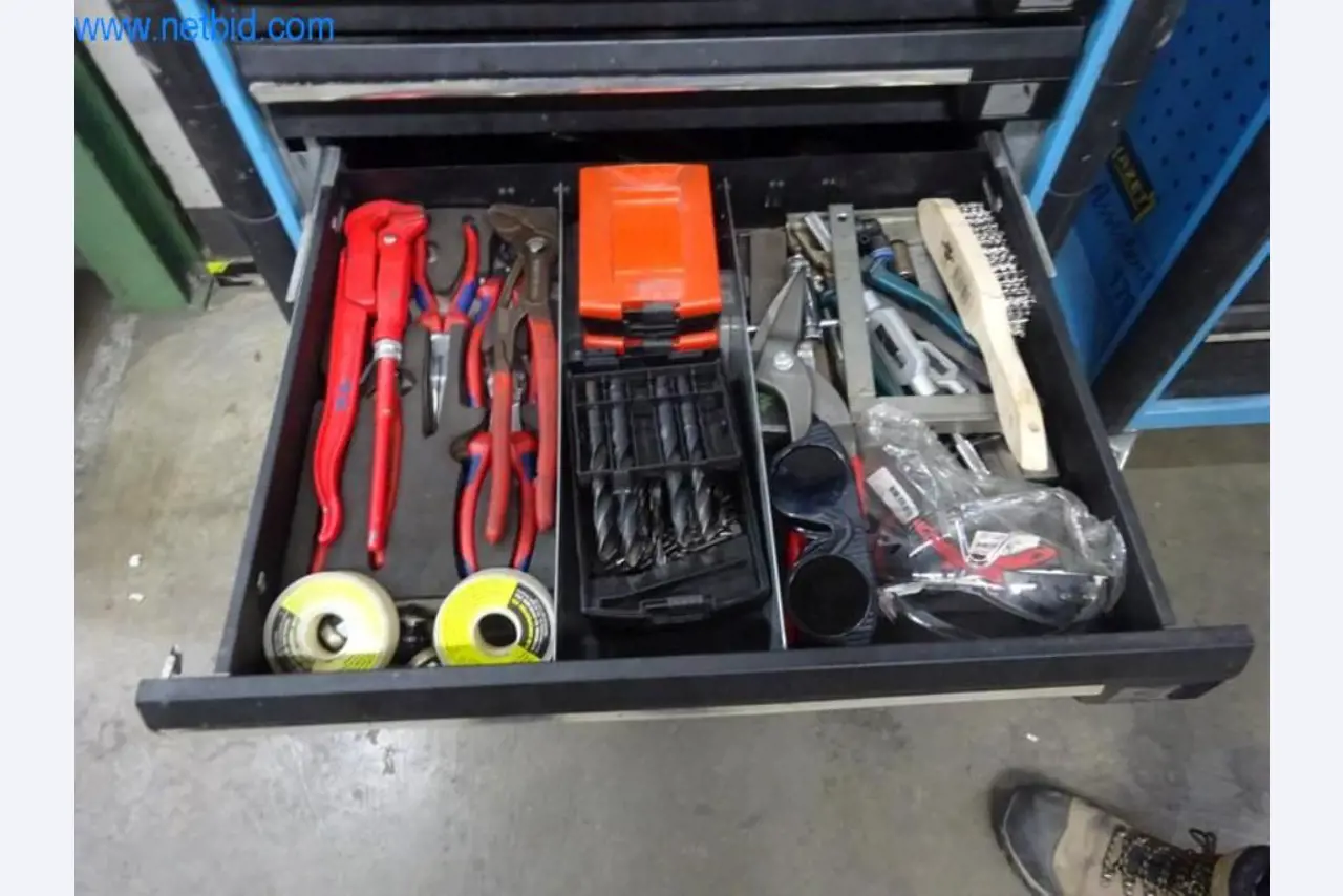 Maschinen zur Veredelung und Herstellung von Textilien-6