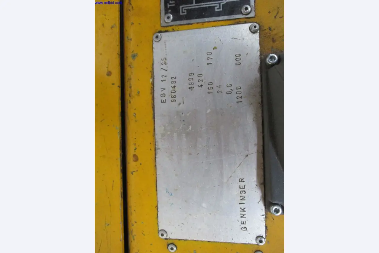 Stroje pro konečnou úpravu a výrobu textilií-3