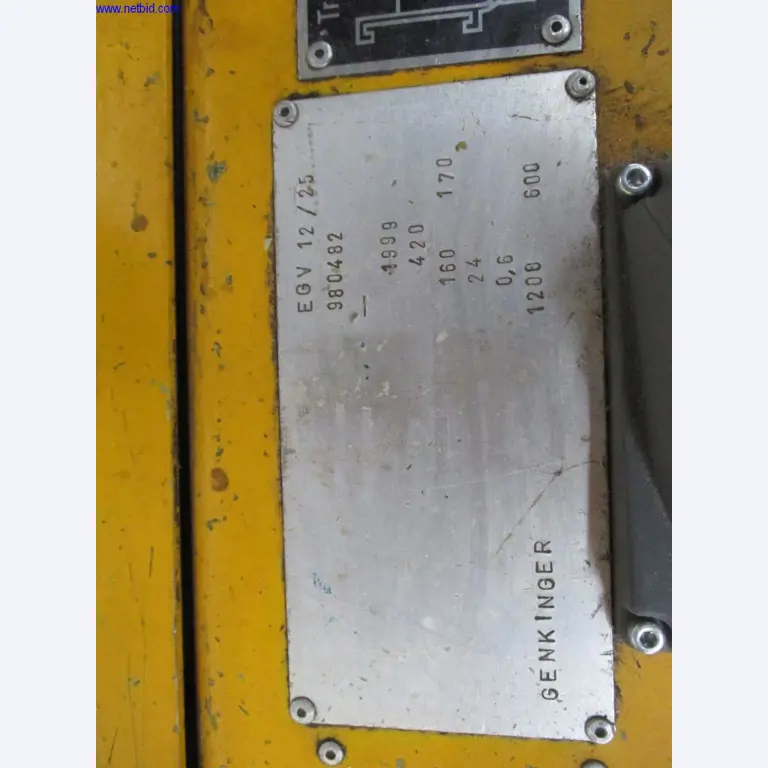 Stroje pro konečnou úpravu a výrobu textilií-3