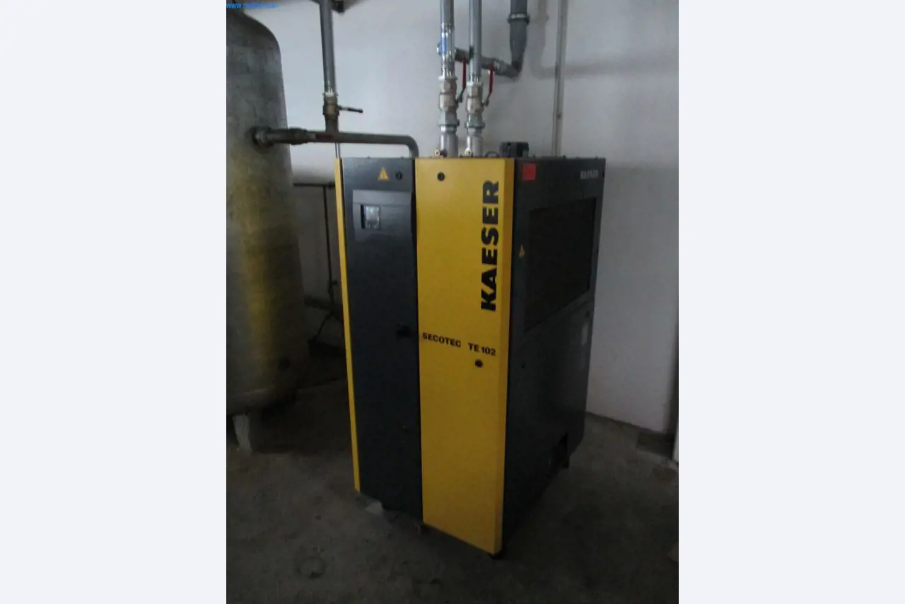 Stroje pro konečnou úpravu a výrobu textilií-1