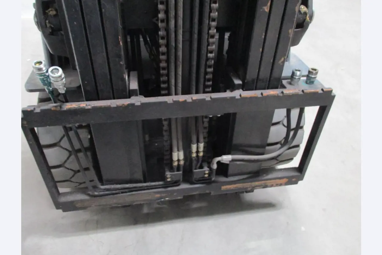 Maszyny do wykańczania i produkcji wyrobów włókienniczych-10