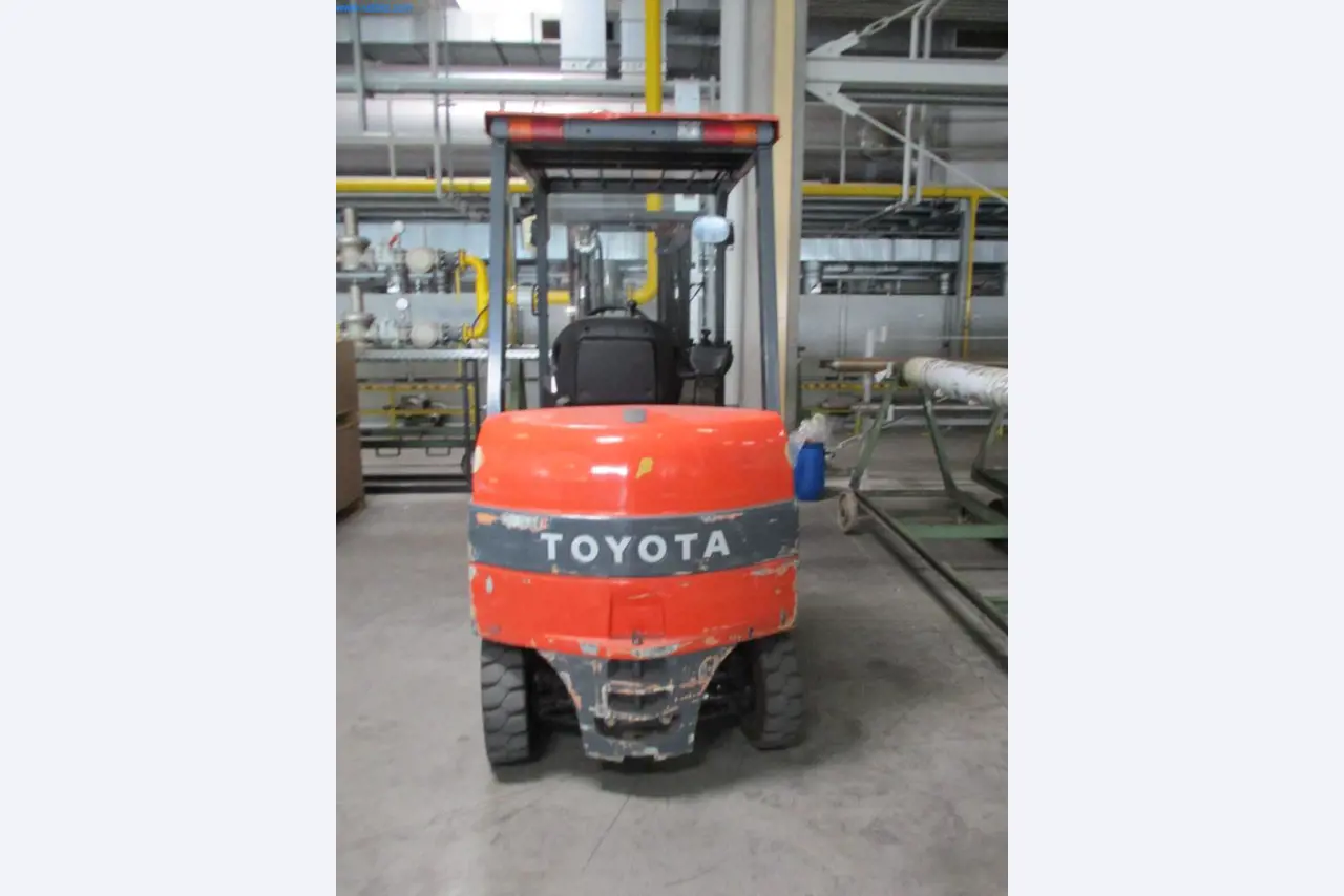 Maszyny do wykańczania i produkcji wyrobów włókienniczych-3