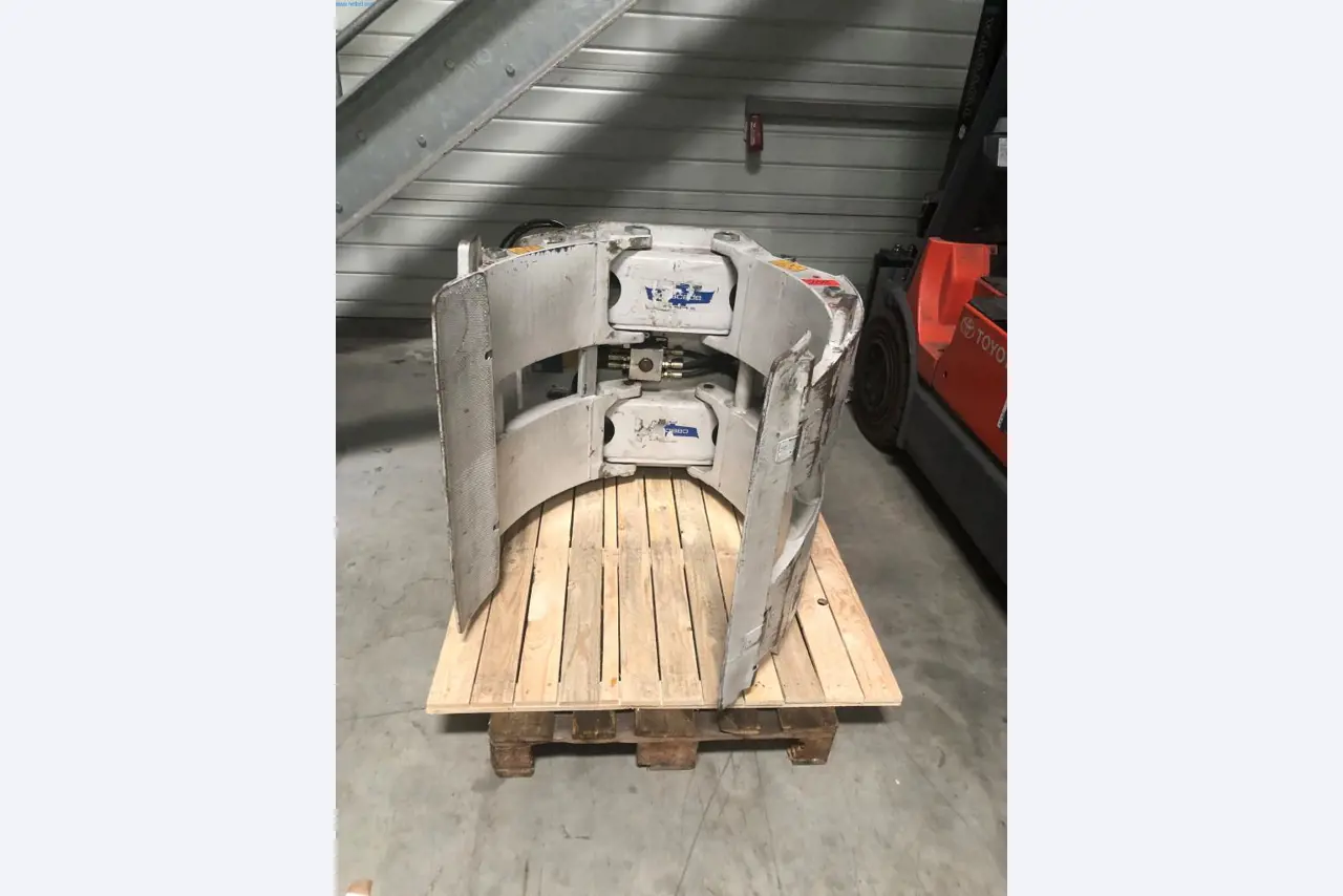 Machines voor het afwerken en vervaardigen van textiel-1