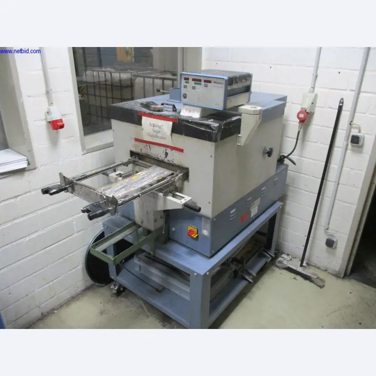 Máquinas para acabamento e fabrico de têxteis-1