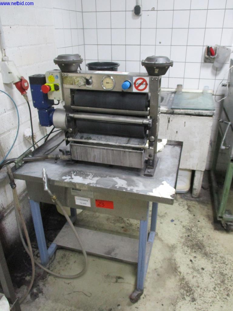 Maschinen zur Veredelung und Herstellung von Textilien-1