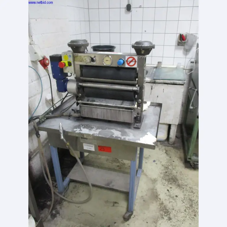 Máquinas para acabamento e fabrico de têxteis-1