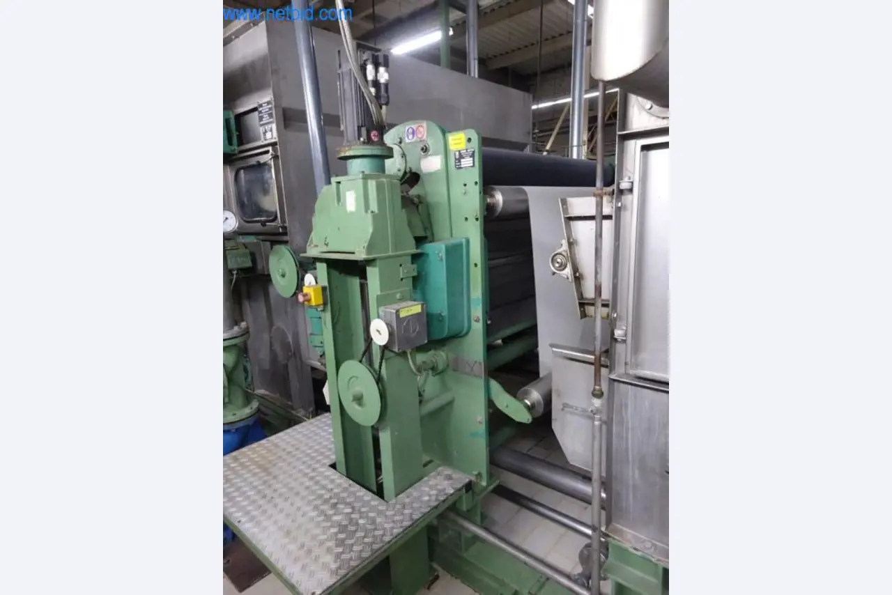 Stroje pro konečnou úpravu a výrobu textilií-5