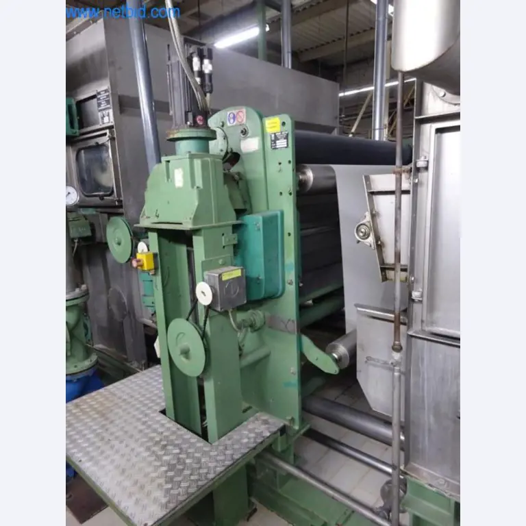 Stroje pro konečnou úpravu a výrobu textilií-5