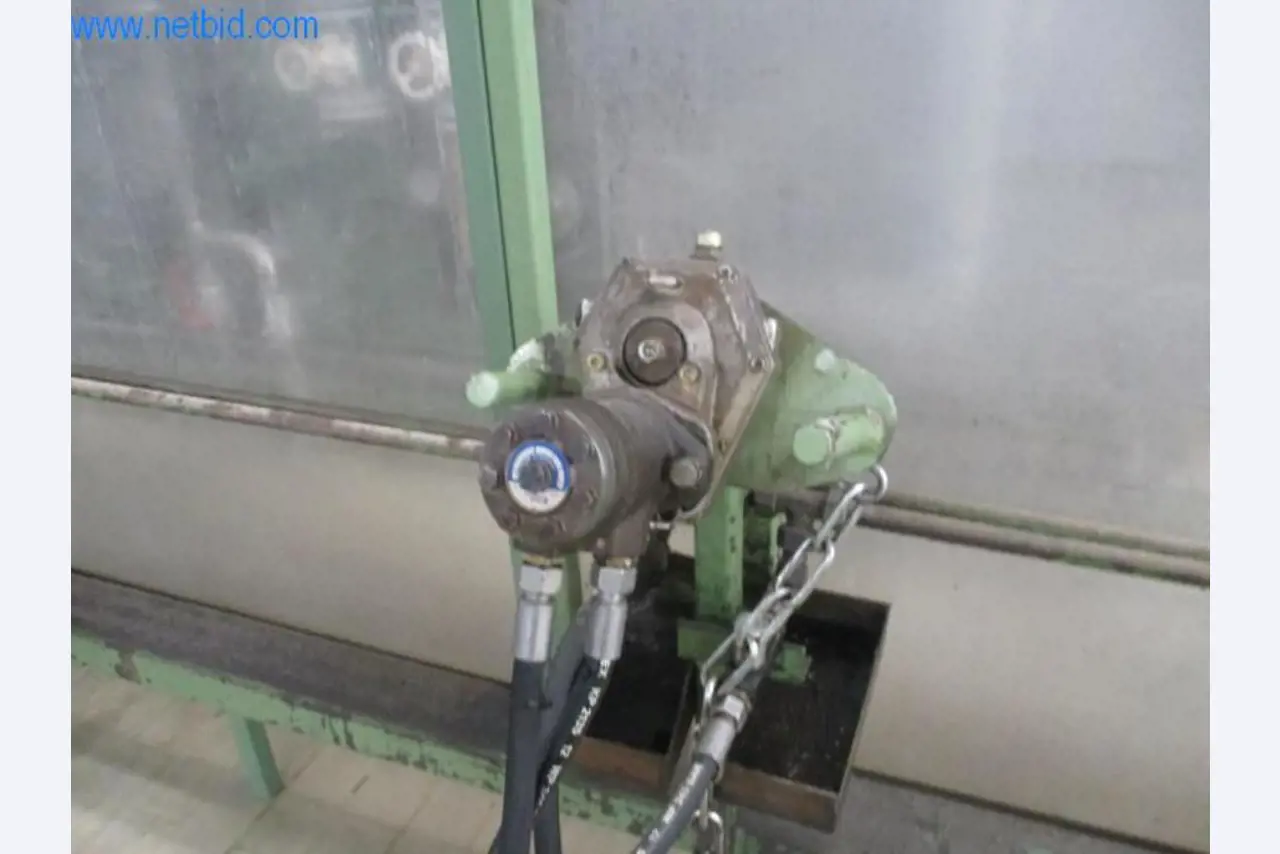 Machines pour l'ennoblissement et la fabrication de textiles-3