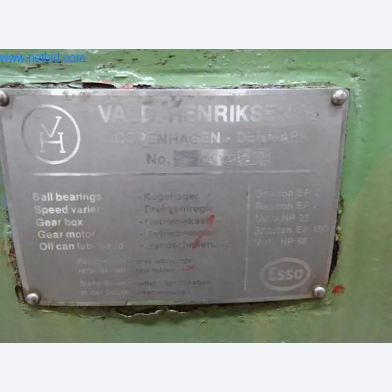 Machines voor het afwerken en vervaardigen van textiel-4