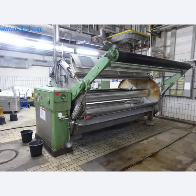 Machines voor het afwerken en vervaardigen van textiel-5