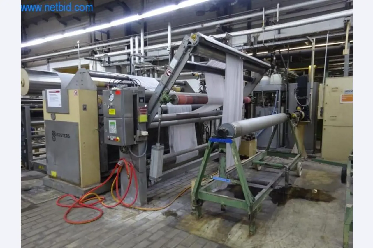 Máquinas para acabamento e fabrico de têxteis-4