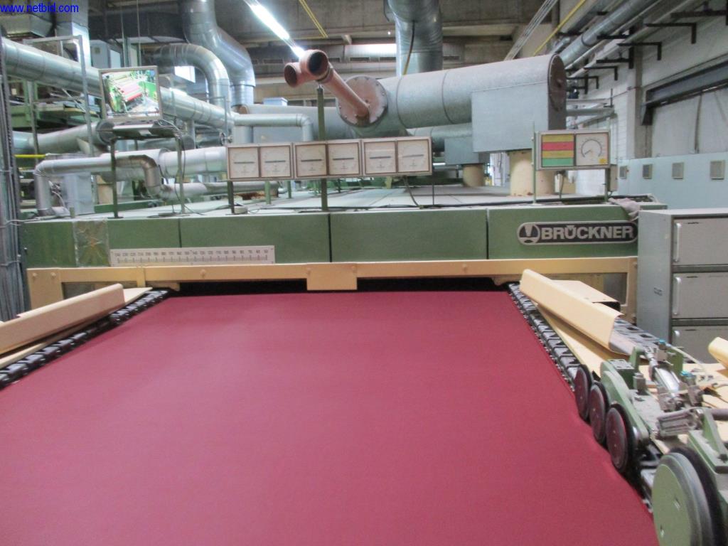 Maschinen zur Veredelung und Herstellung von Textilien-3