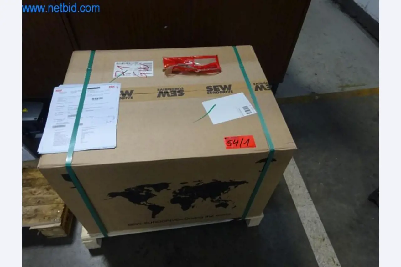 Máquinas para acabamento e fabrico de têxteis-8