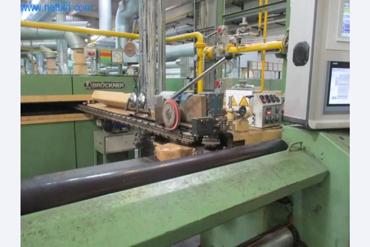 Máquinas para acabamento e fabrico de têxteis-11