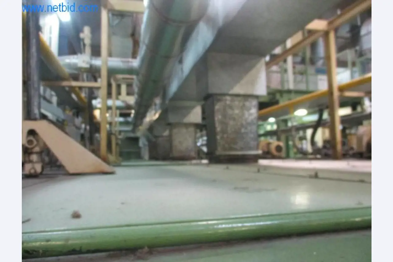 Stroje pro konečnou úpravu a výrobu textilií-11