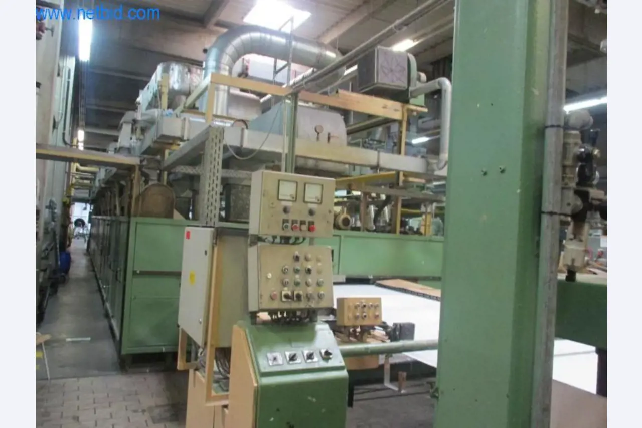 Stroje pro konečnou úpravu a výrobu textilií-12