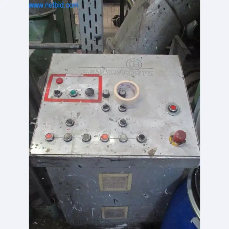 Stroje pro konečnou úpravu a výrobu textilií-16