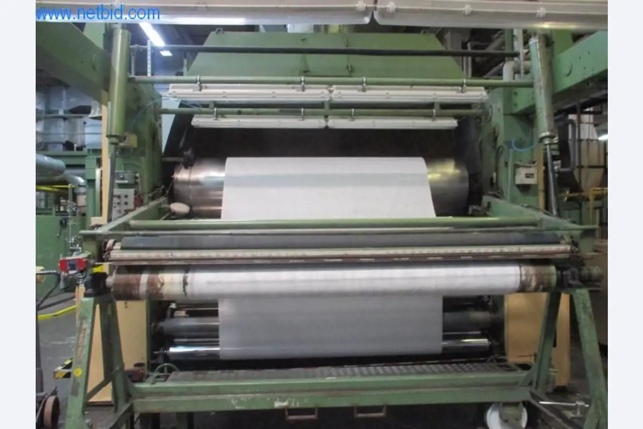 Stroje pro konečnou úpravu a výrobu textilií-1