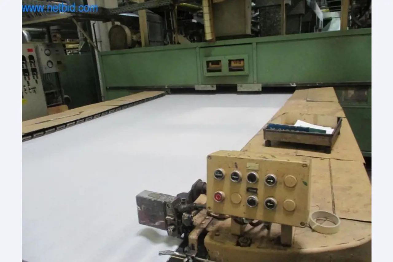 Stroje pro konečnou úpravu a výrobu textilií-6