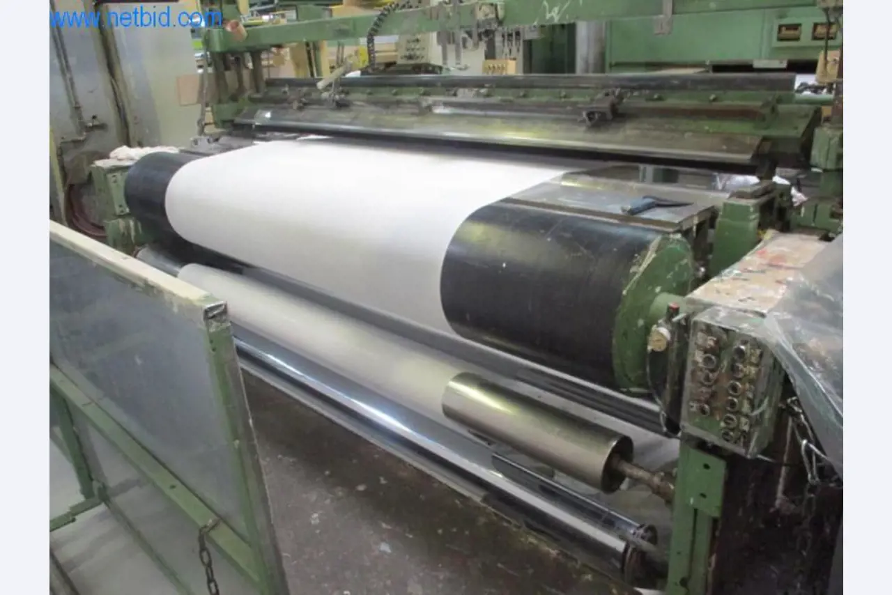 Stroje pro konečnou úpravu a výrobu textilií-7