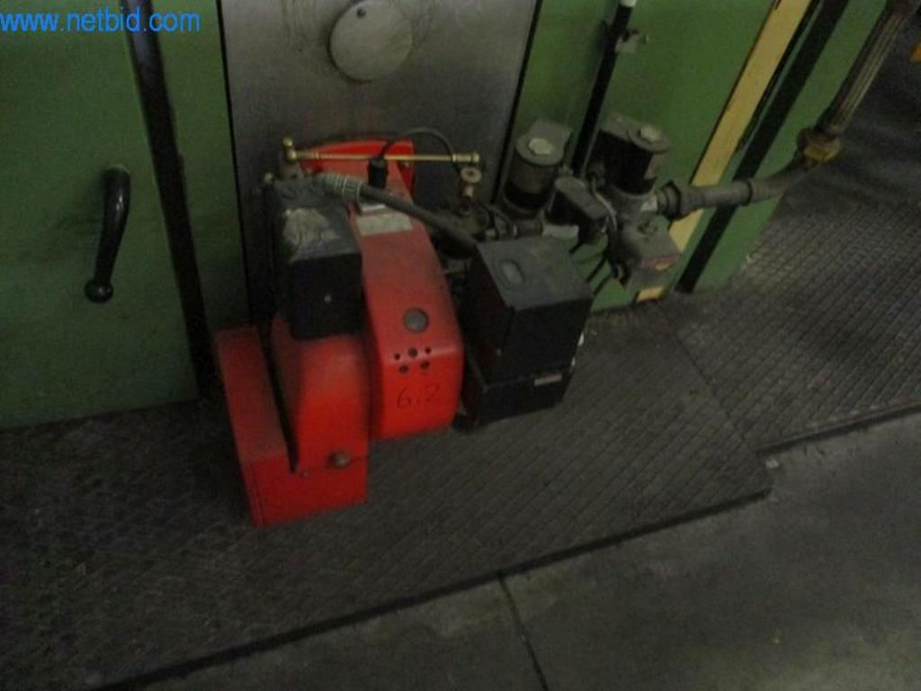 Maschinen zur Veredelung und Herstellung von Textilien-8