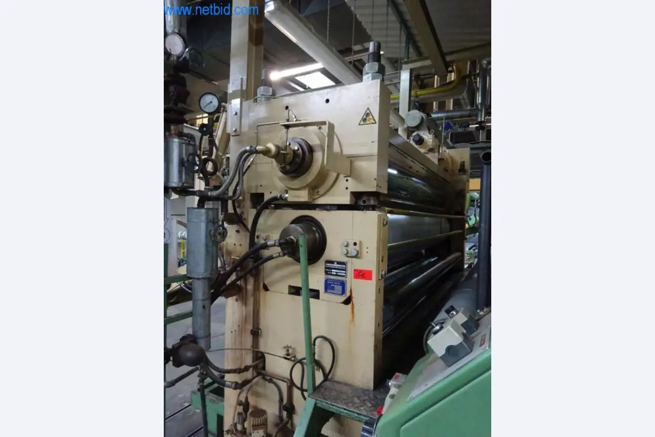 Maschinen zur Veredelung und Herstellung von Textilien-3