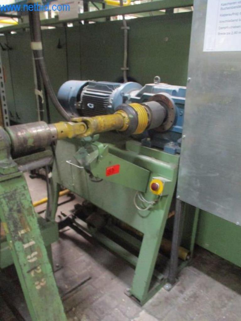 Maschinen zur Veredelung und Herstellung von Textilien-8