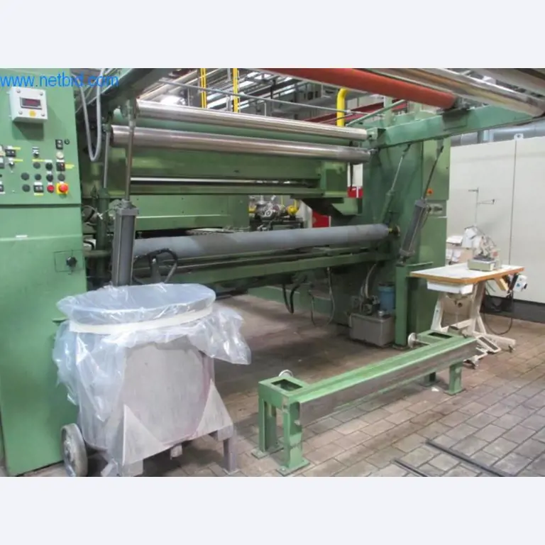 Máquinas para acabamento e fabrico de têxteis-10