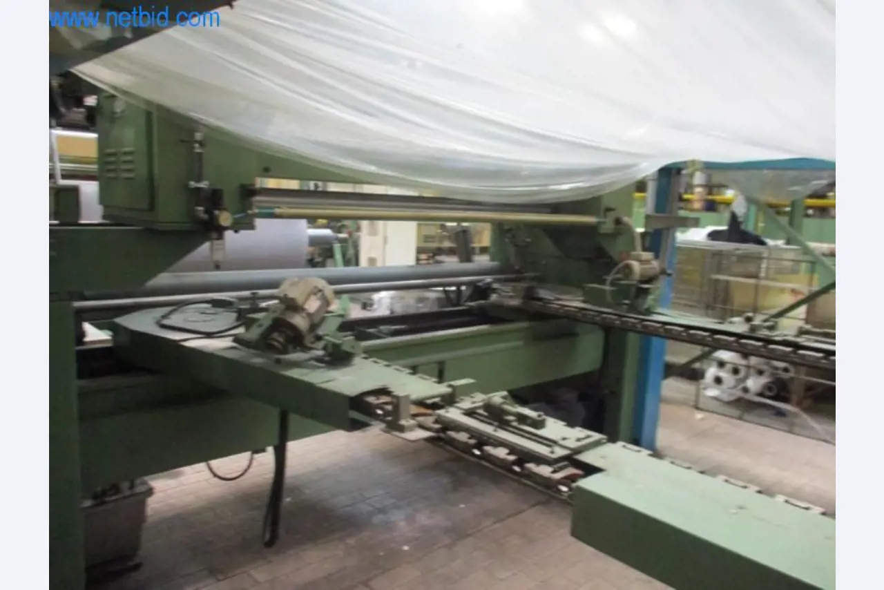 Máquinas para acabamento e fabrico de têxteis-8