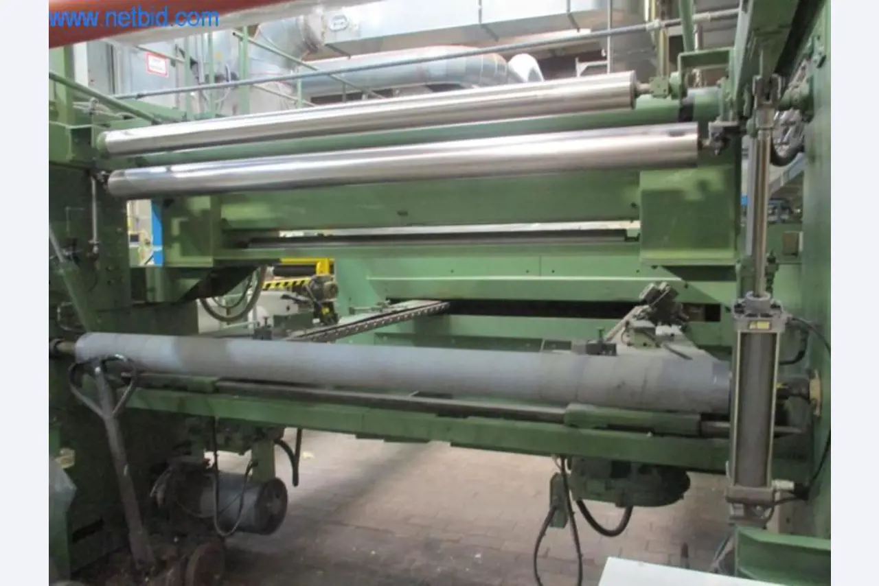 Máquinas para acabamento e fabrico de têxteis-9