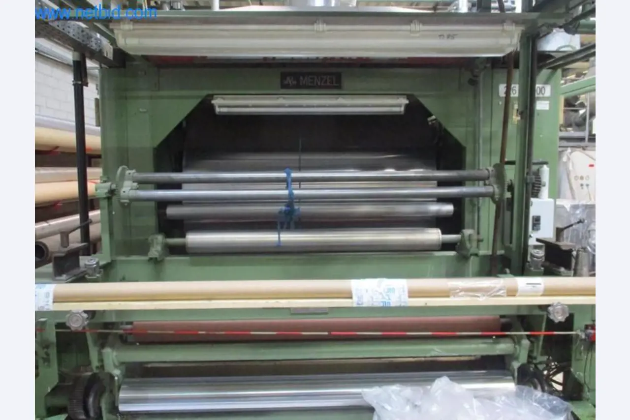 Máquinas para acabamento e fabrico de têxteis-8