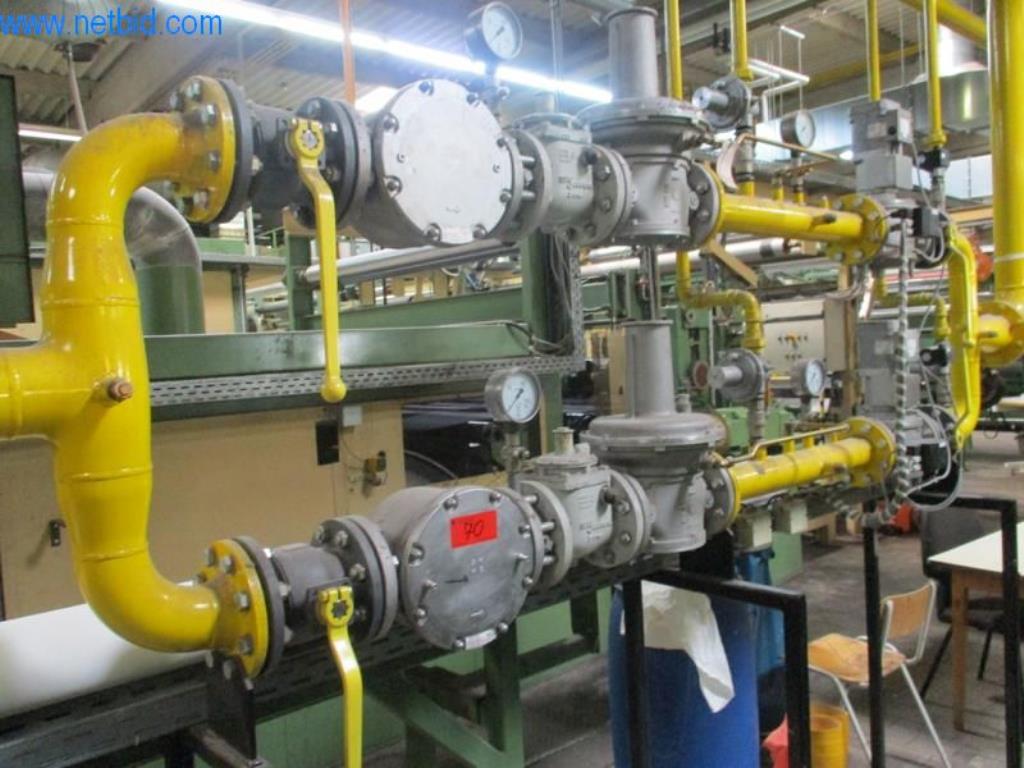 Maschinen zur Veredelung und Herstellung von Textilien-18