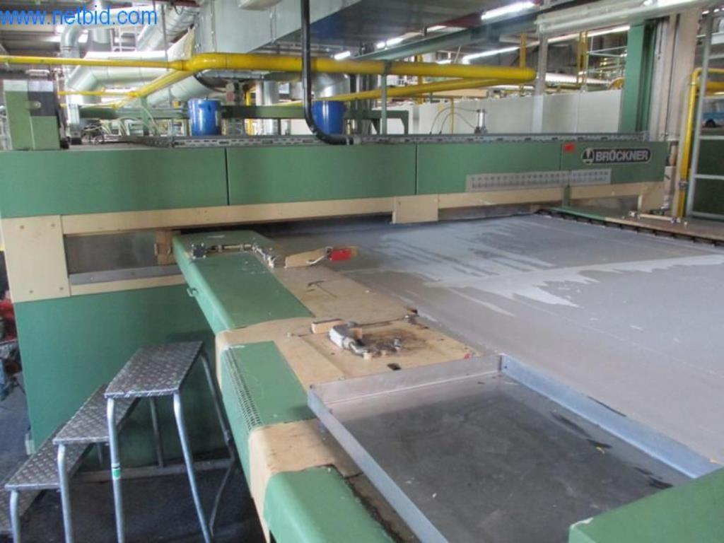 Maschinen zur Veredelung und Herstellung von Textilien-7