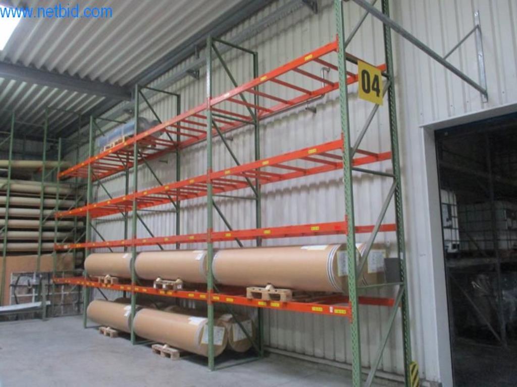 Maschinen zur Veredelung und Herstellung von Textilien-1