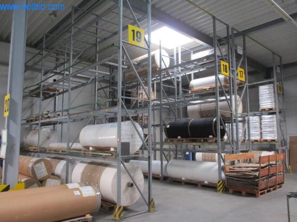 Maschinen zur Veredelung und Herstellung von Textilien-1