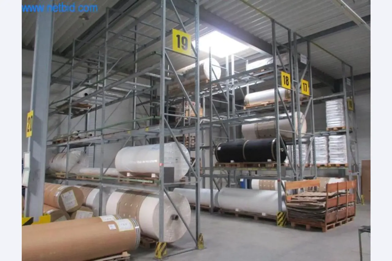 Máquinas para acabamento e fabrico de têxteis-1