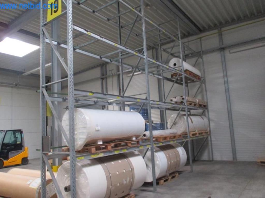 Maschinen zur Veredelung und Herstellung von Textilien-3