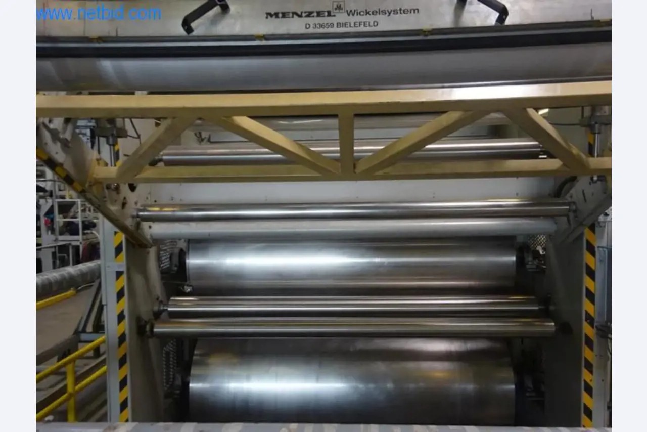 Máquinas para acabamento e fabrico de têxteis-10