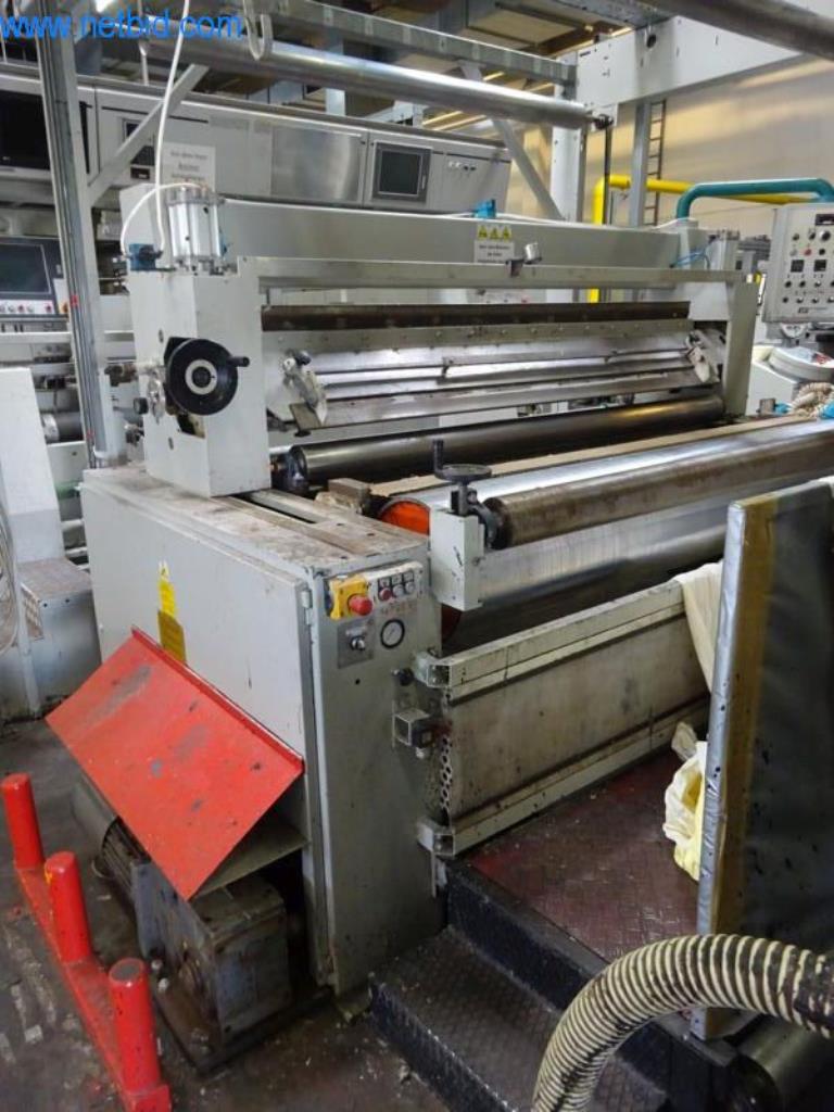 Maschinen zur Veredelung und Herstellung von Textilien-3