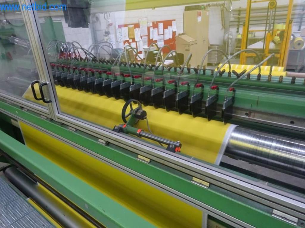 Maschinen zur Veredelung und Herstellung von Textilien-3