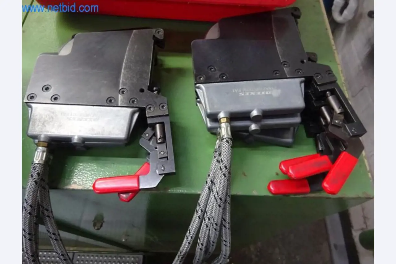 Máquinas para acabamento e fabrico de têxteis-6