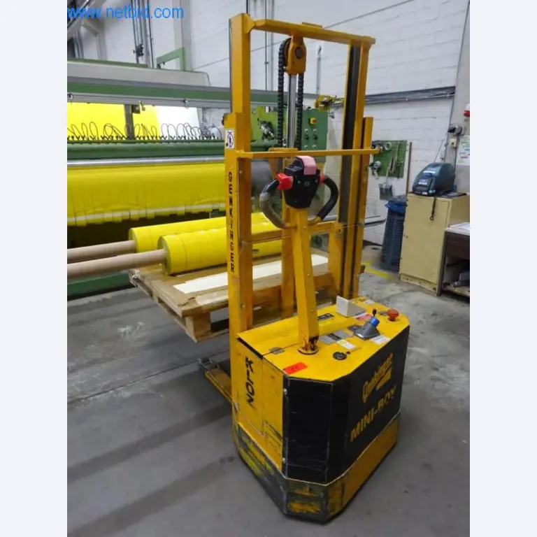 Máquinas para acabamento e fabrico de têxteis-1