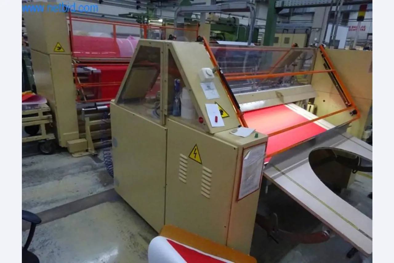 Máquinas para acabamento e fabrico de têxteis-4