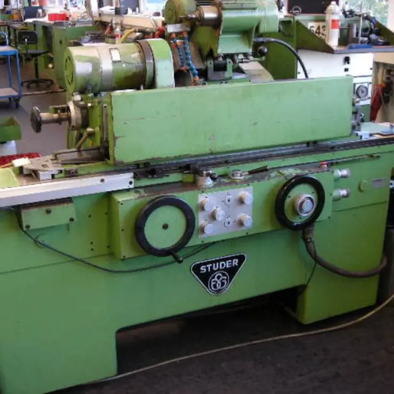 Universal-Rundschleifmaschine Studer RHU 650