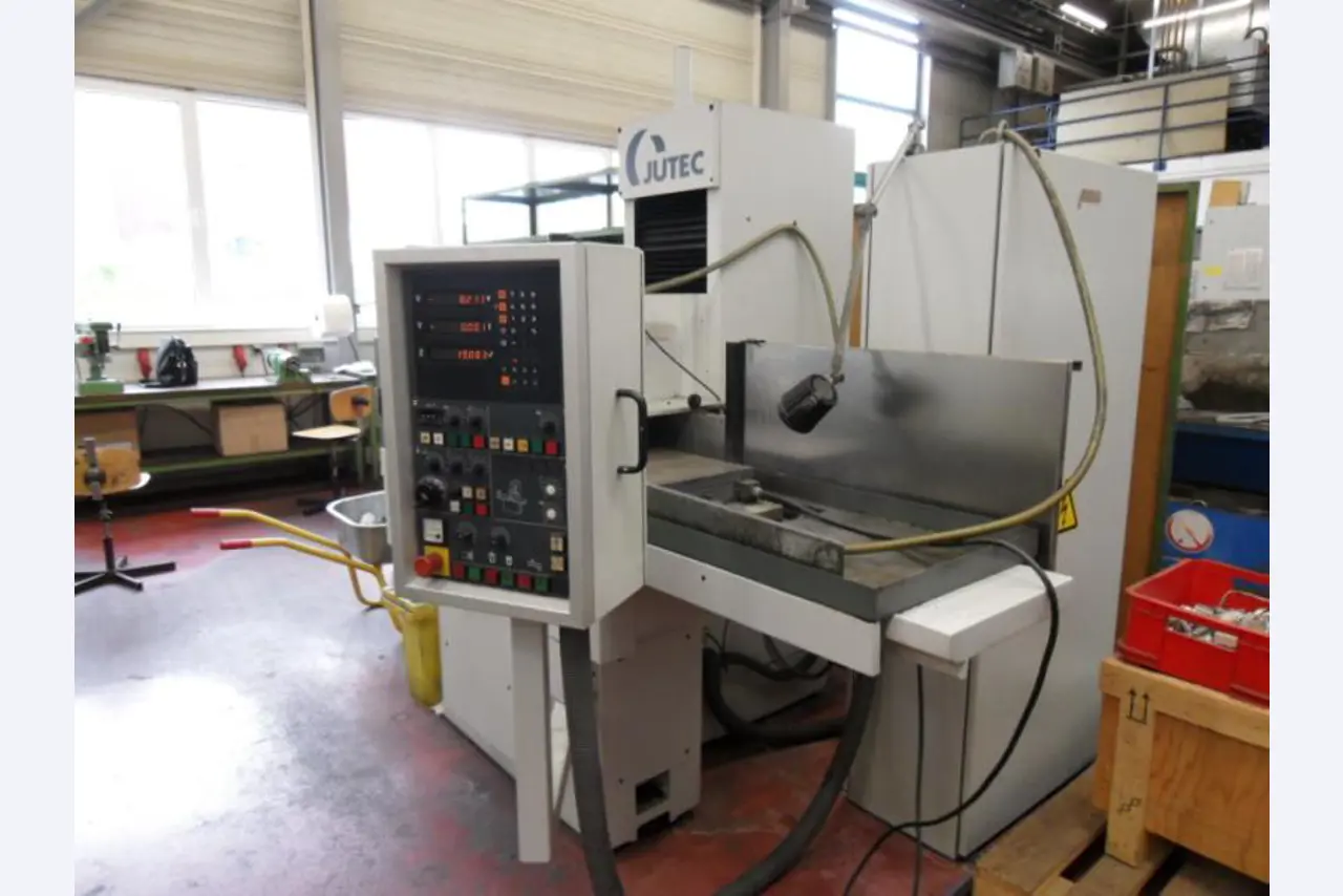 gepflegte Schleifmaschinen-1